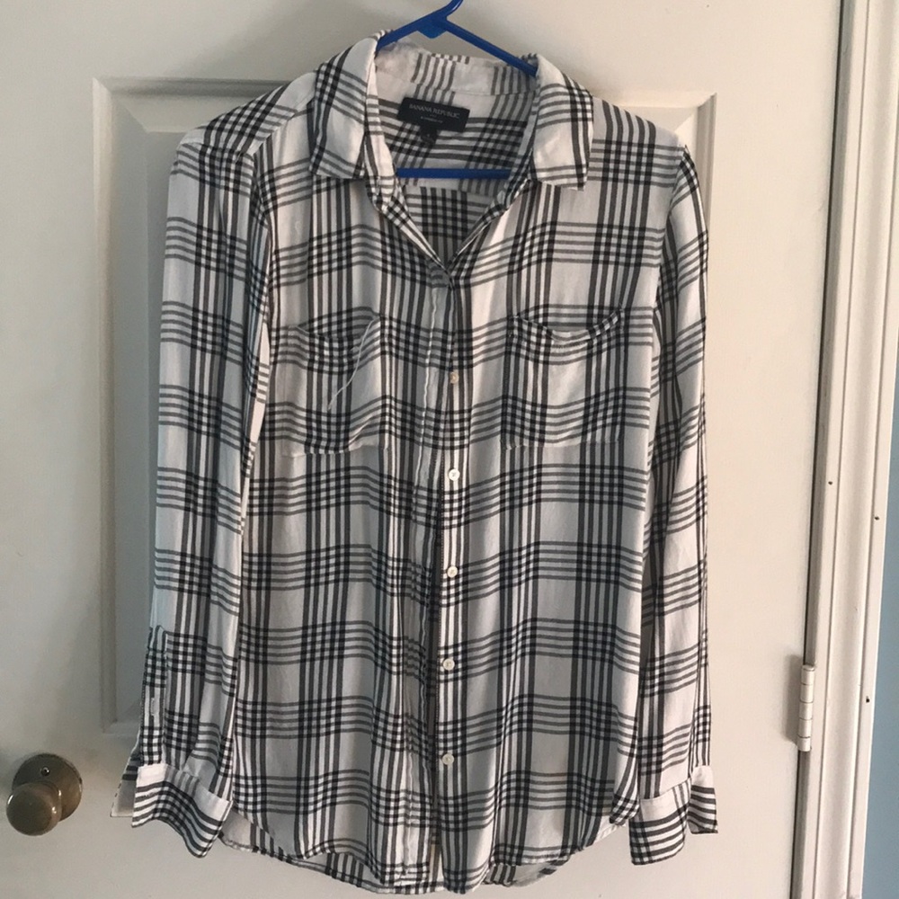Black and white flannel size small